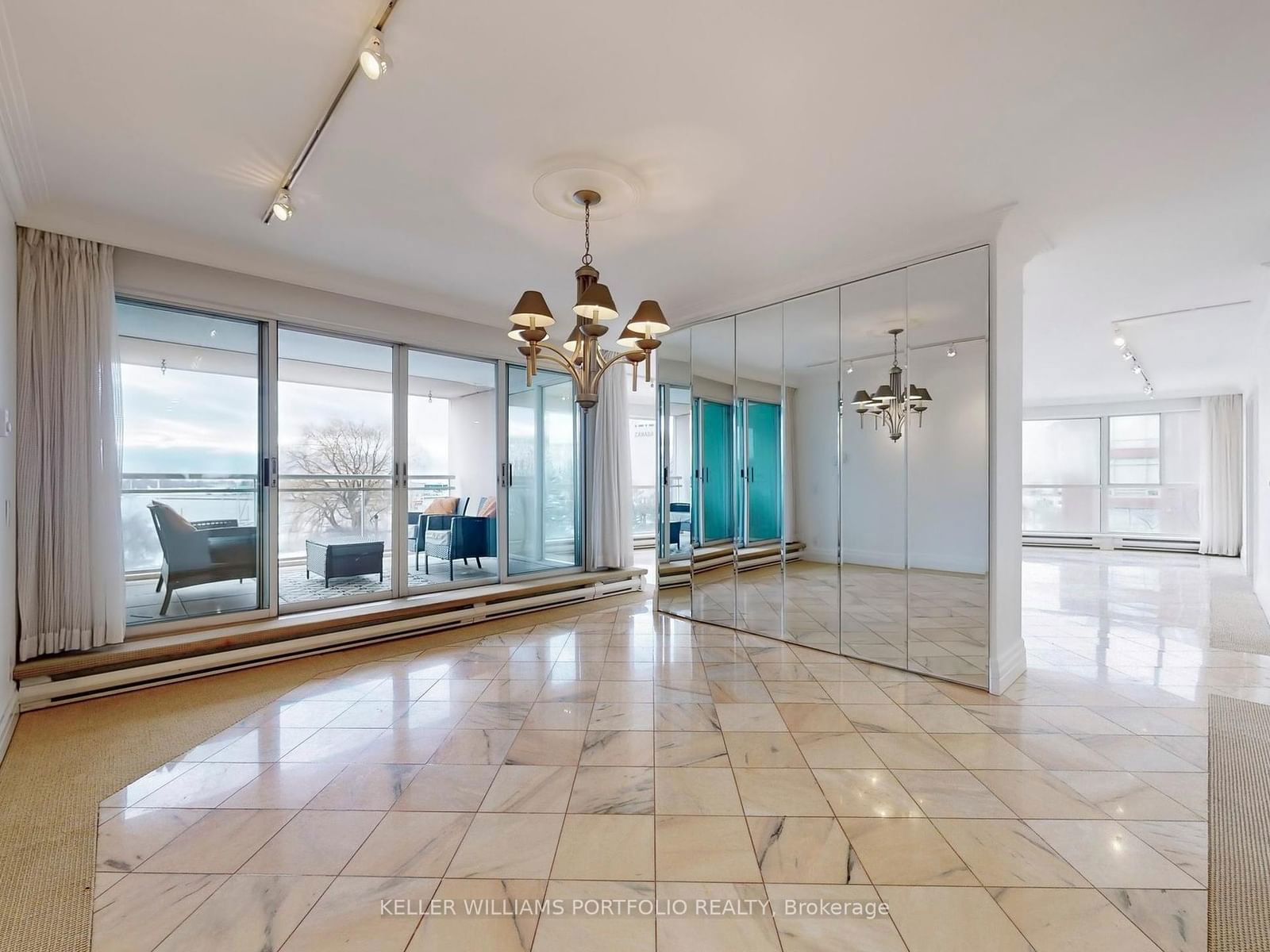 480 Queens Quay W, unit 403 for rent