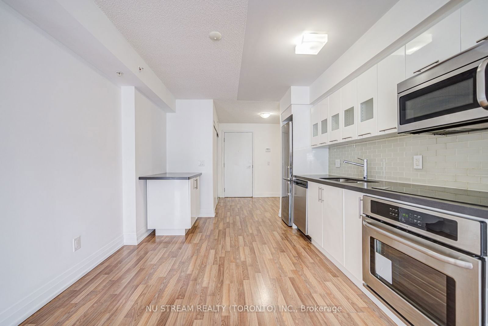 555 Wilson Ave, unit E810 for sale