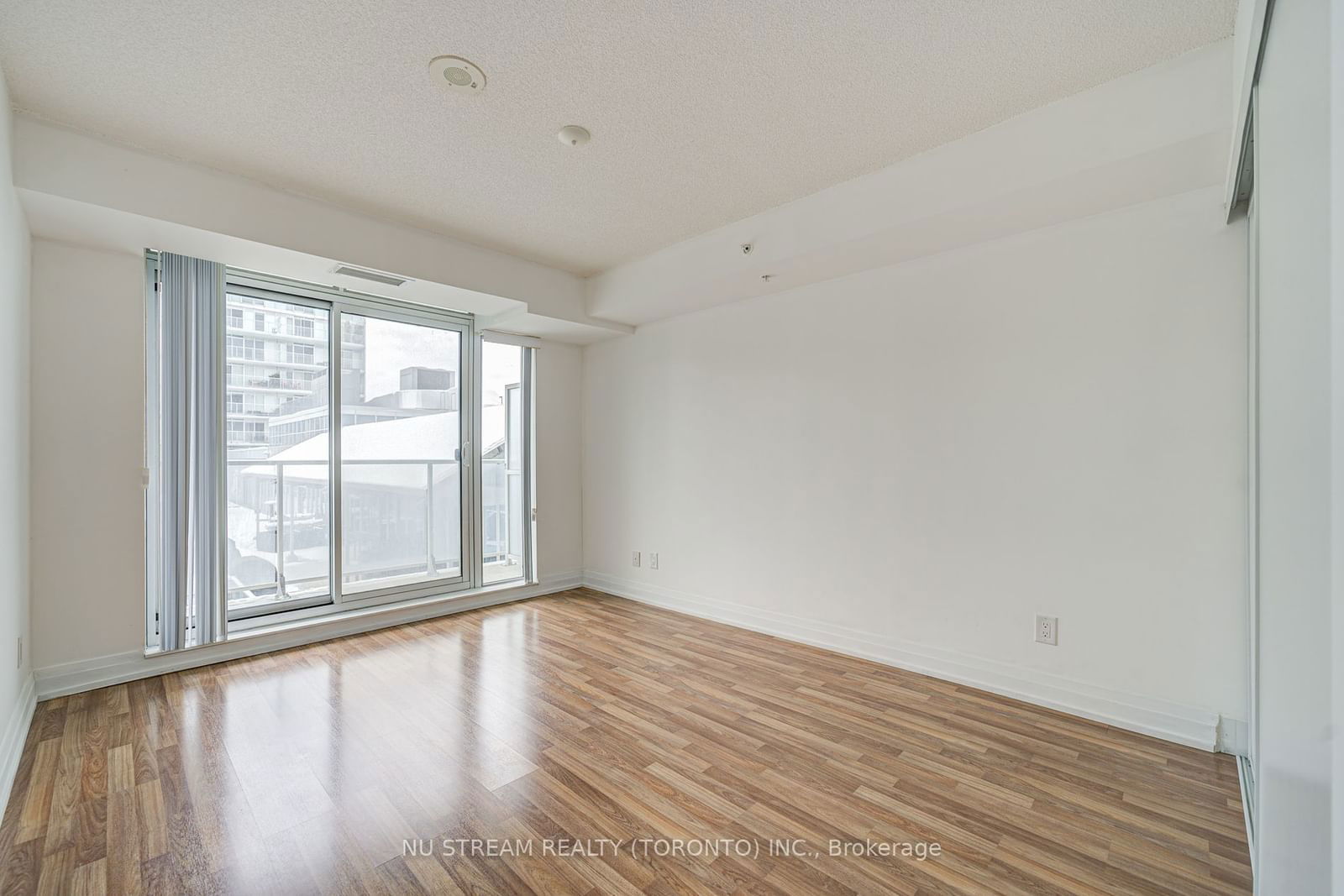 555 Wilson Ave, unit E810 for sale