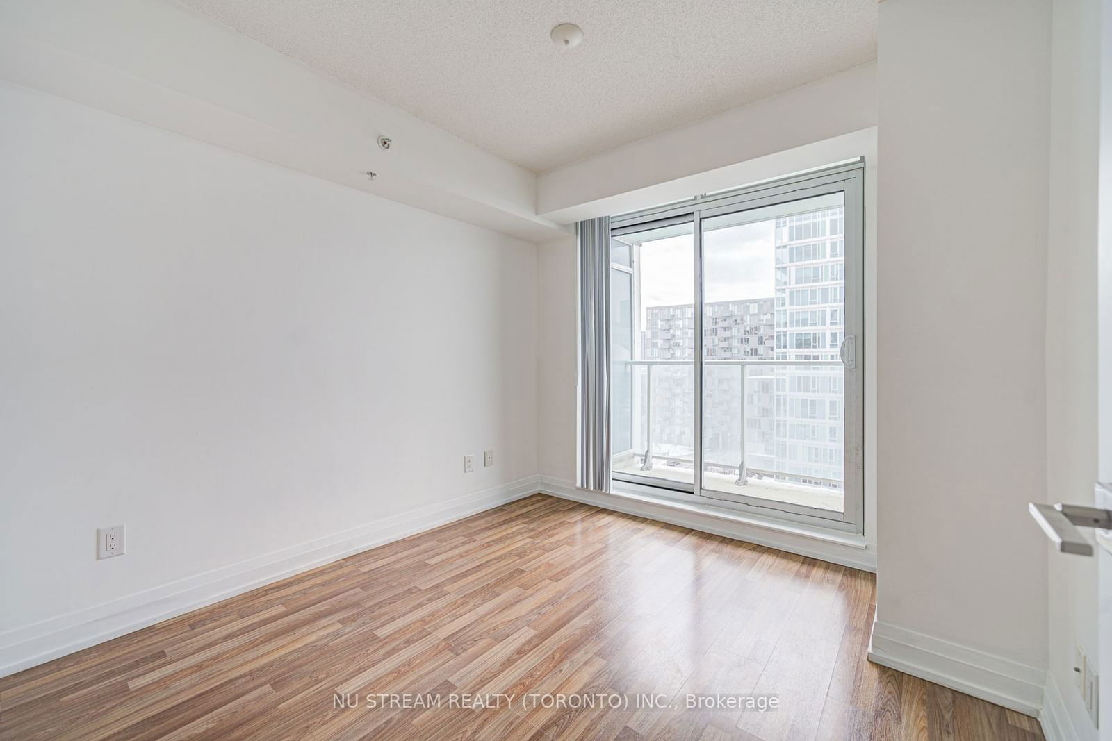 555 Wilson Ave, unit E810 for sale