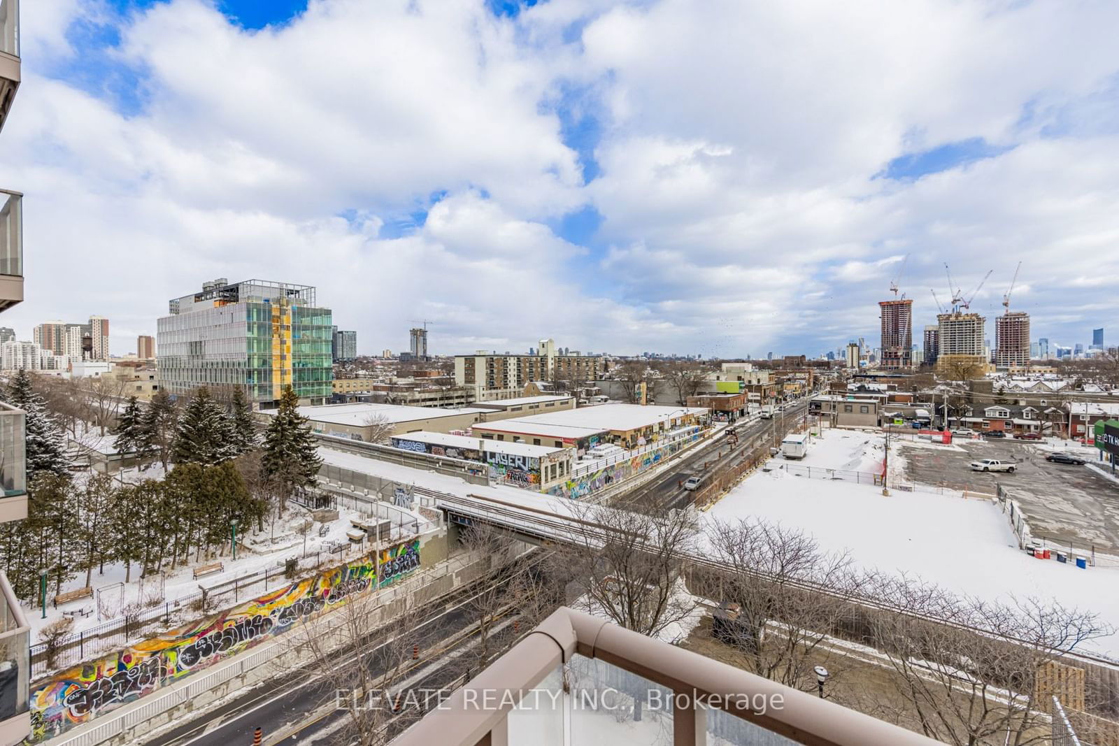 1369 Bloor St W, unit 716 for sale