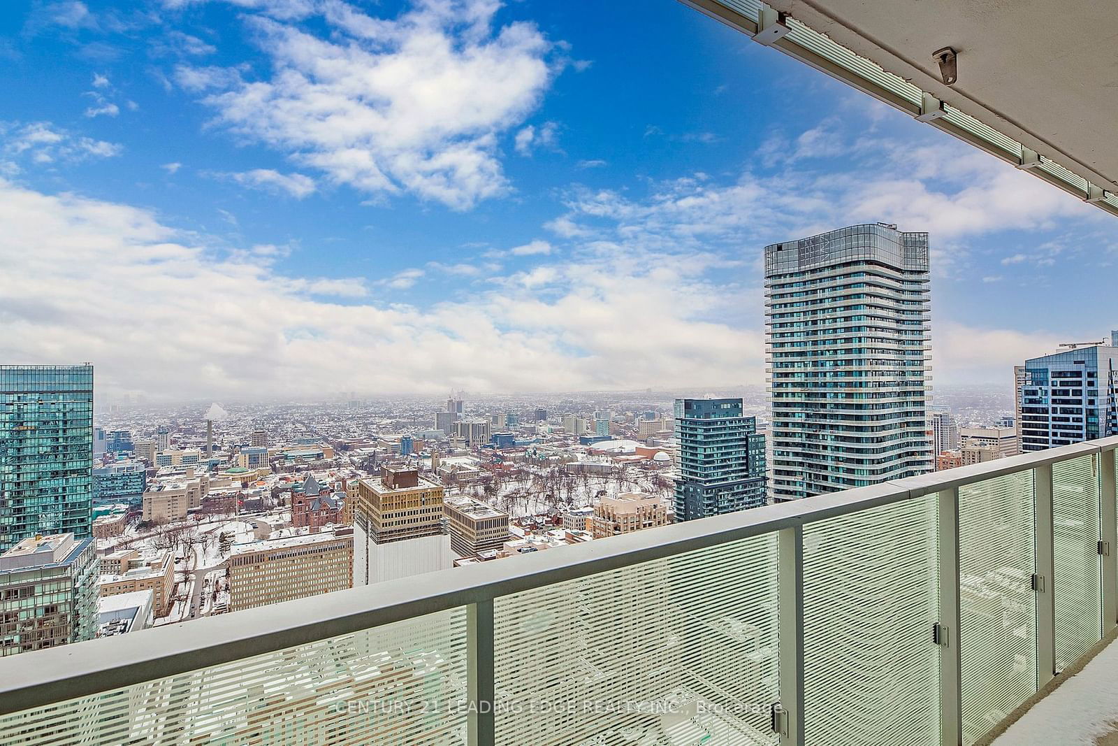 501 Yonge St, unit 5102 for sale