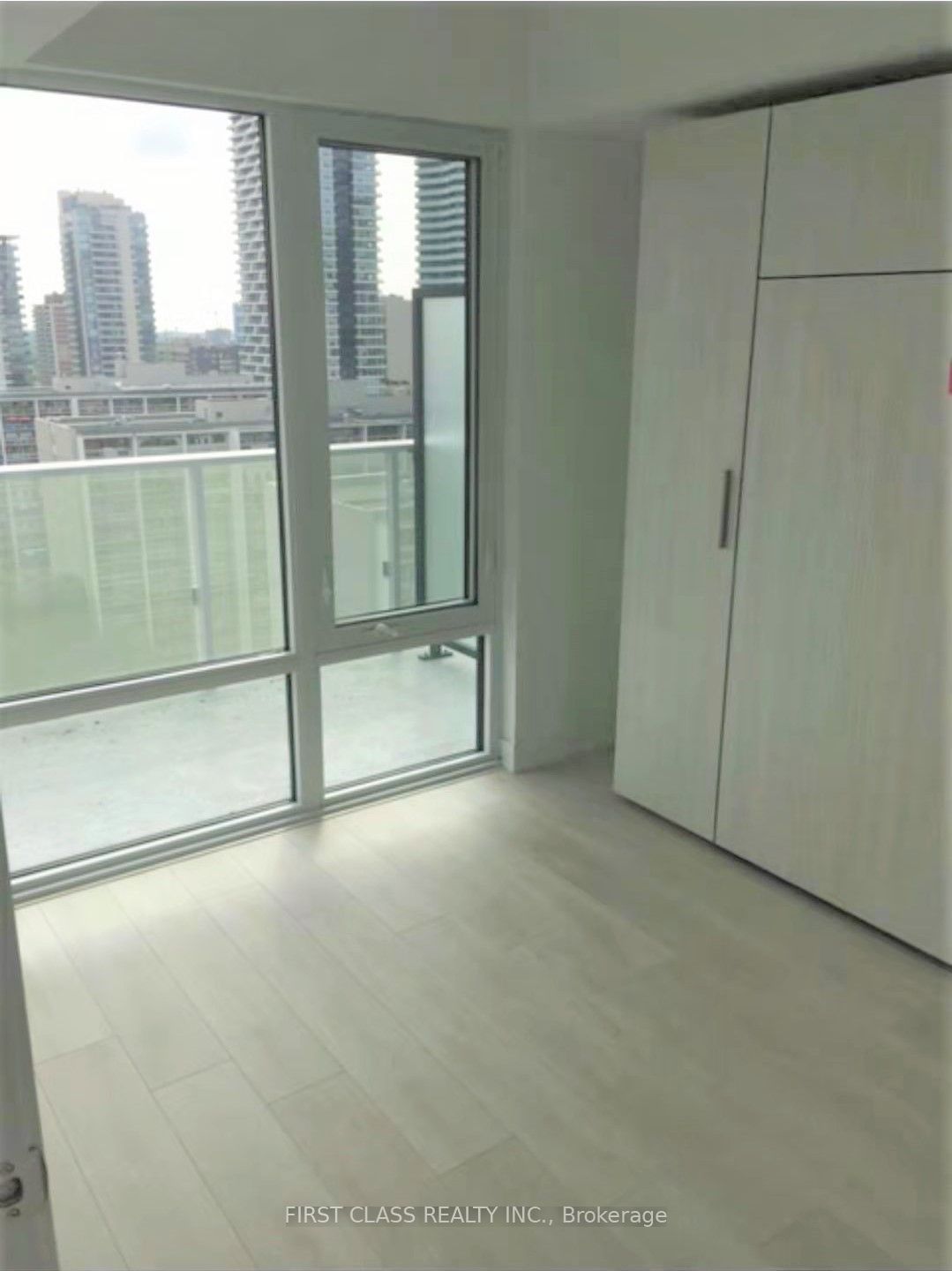 501 Yonge St, unit 1508 for rent