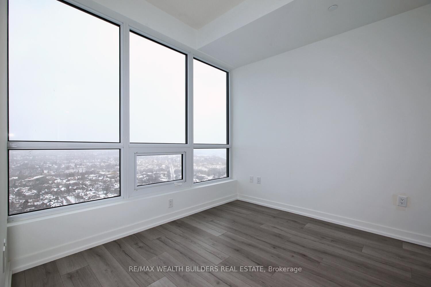 395 Bloor St E, unit 3504 for rent