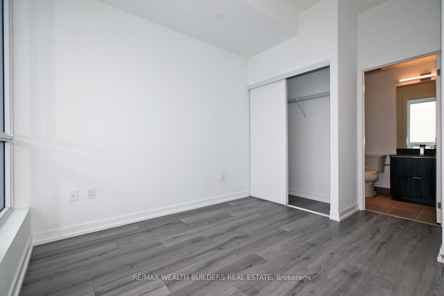 395 Bloor St E, unit 3504 for rent