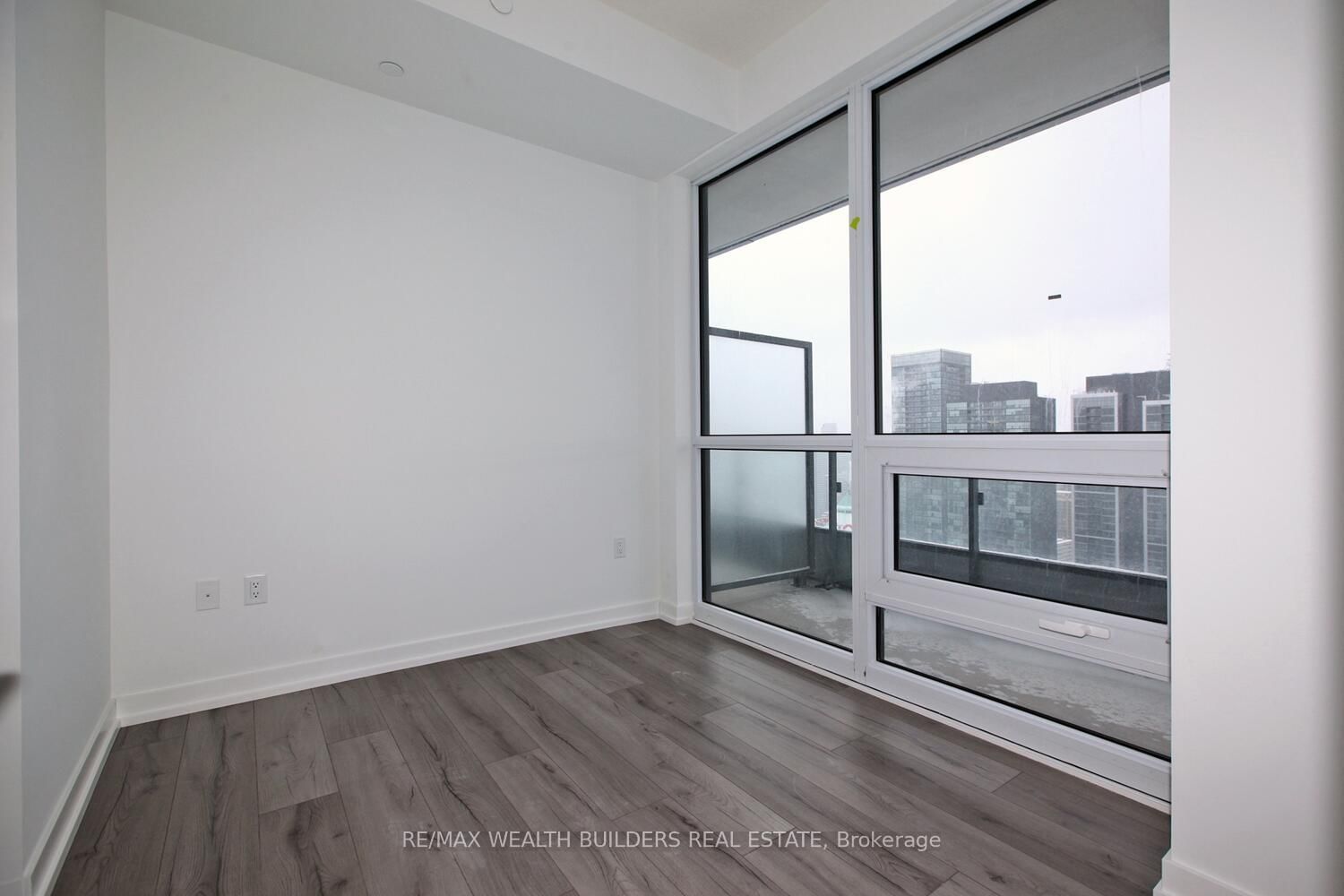 395 Bloor St E, unit 3504 for rent