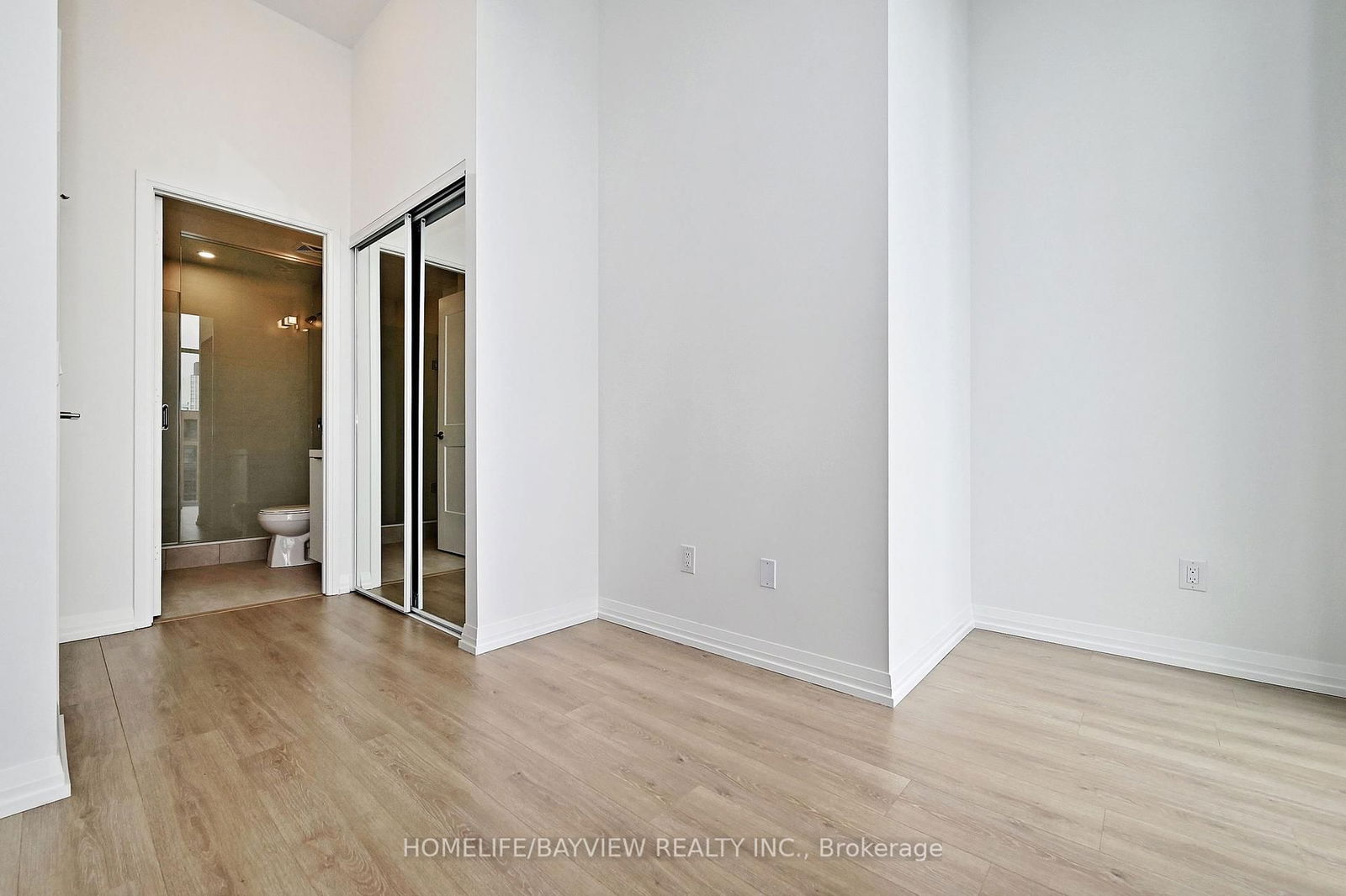 8 Widmer St, unit GPH09 for rent