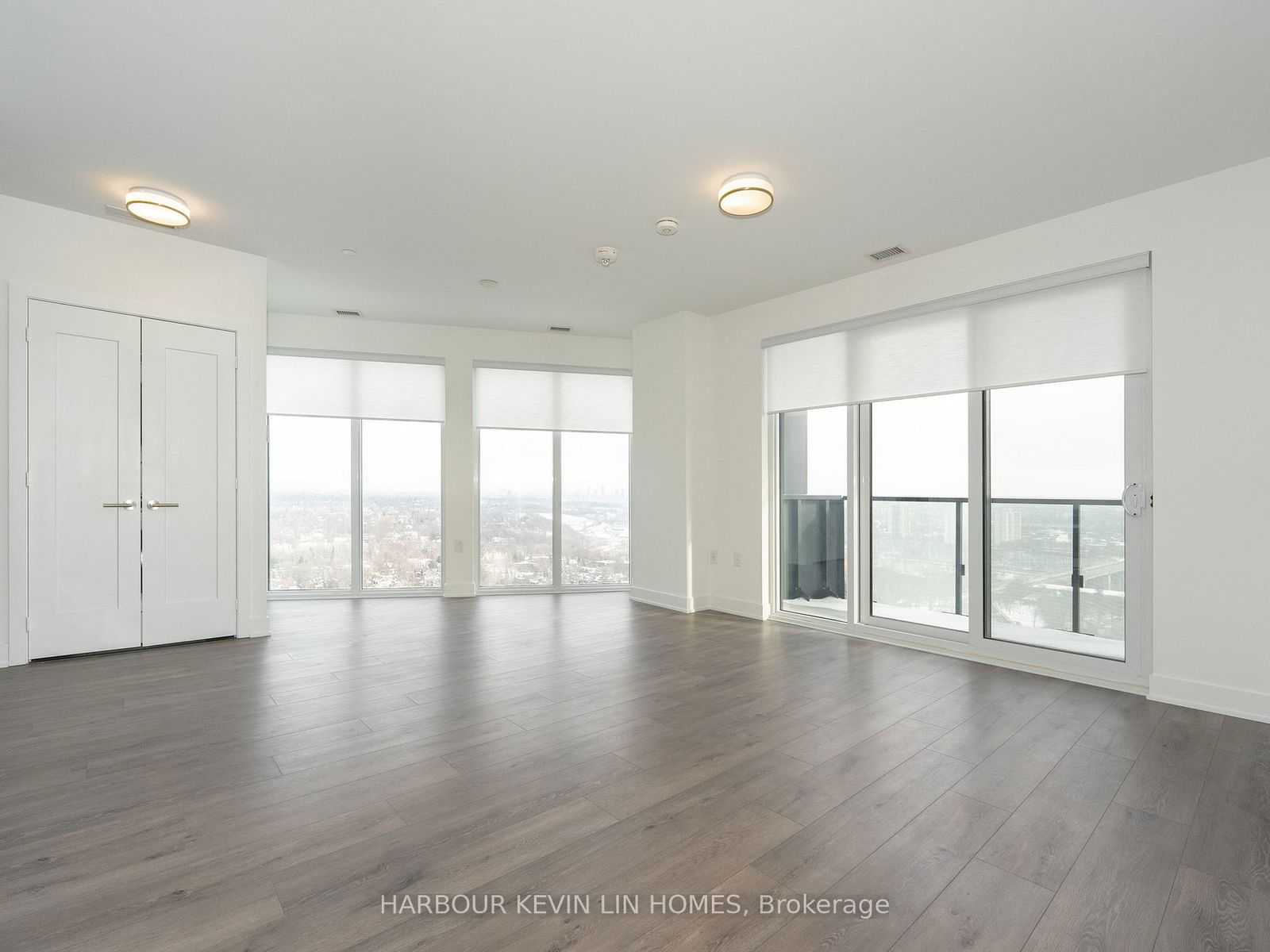 575 Bloor St E, unit 2703 for sale