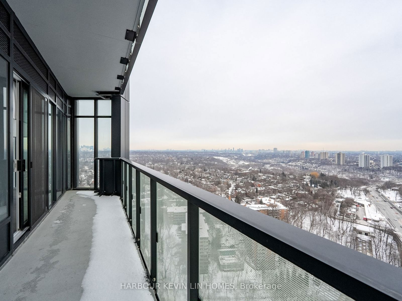 575 Bloor St E, unit 2703 for sale