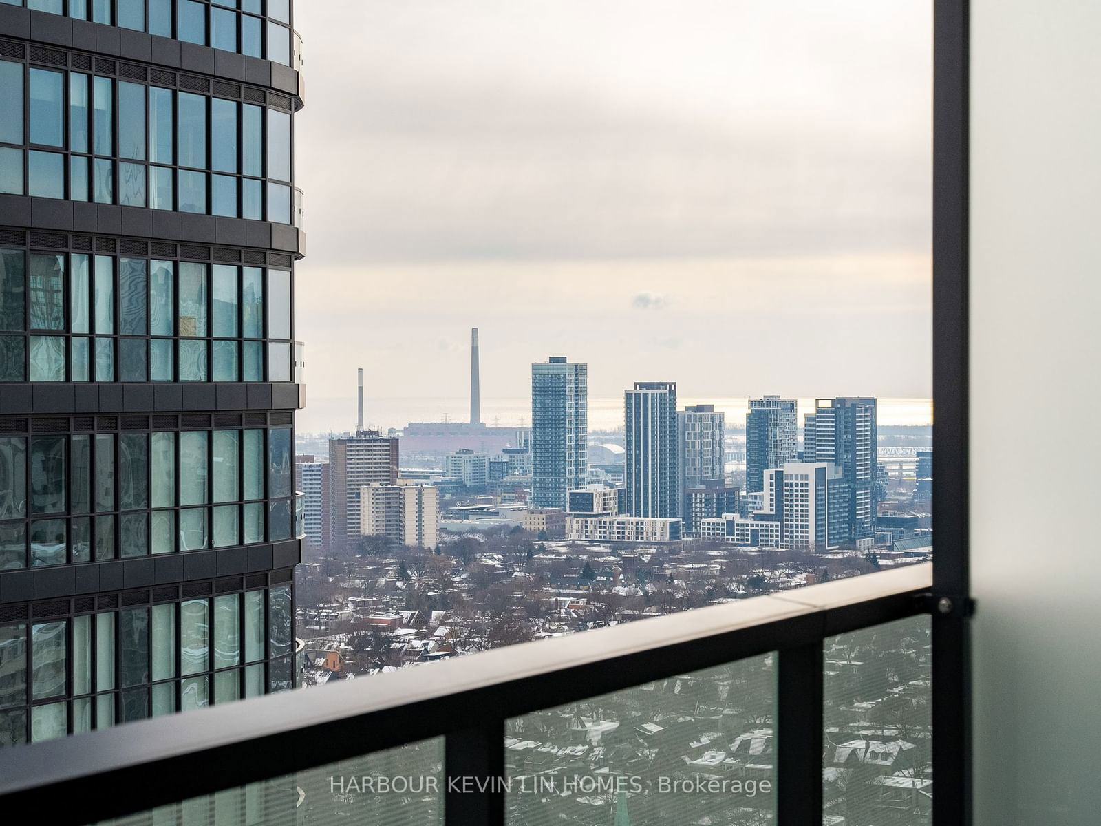 575 Bloor St E, unit 2703 for sale