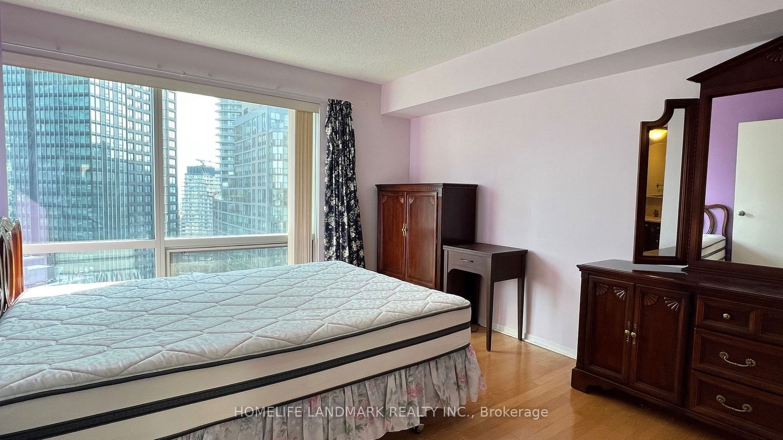 1001 Bay St, unit 2304 for rent