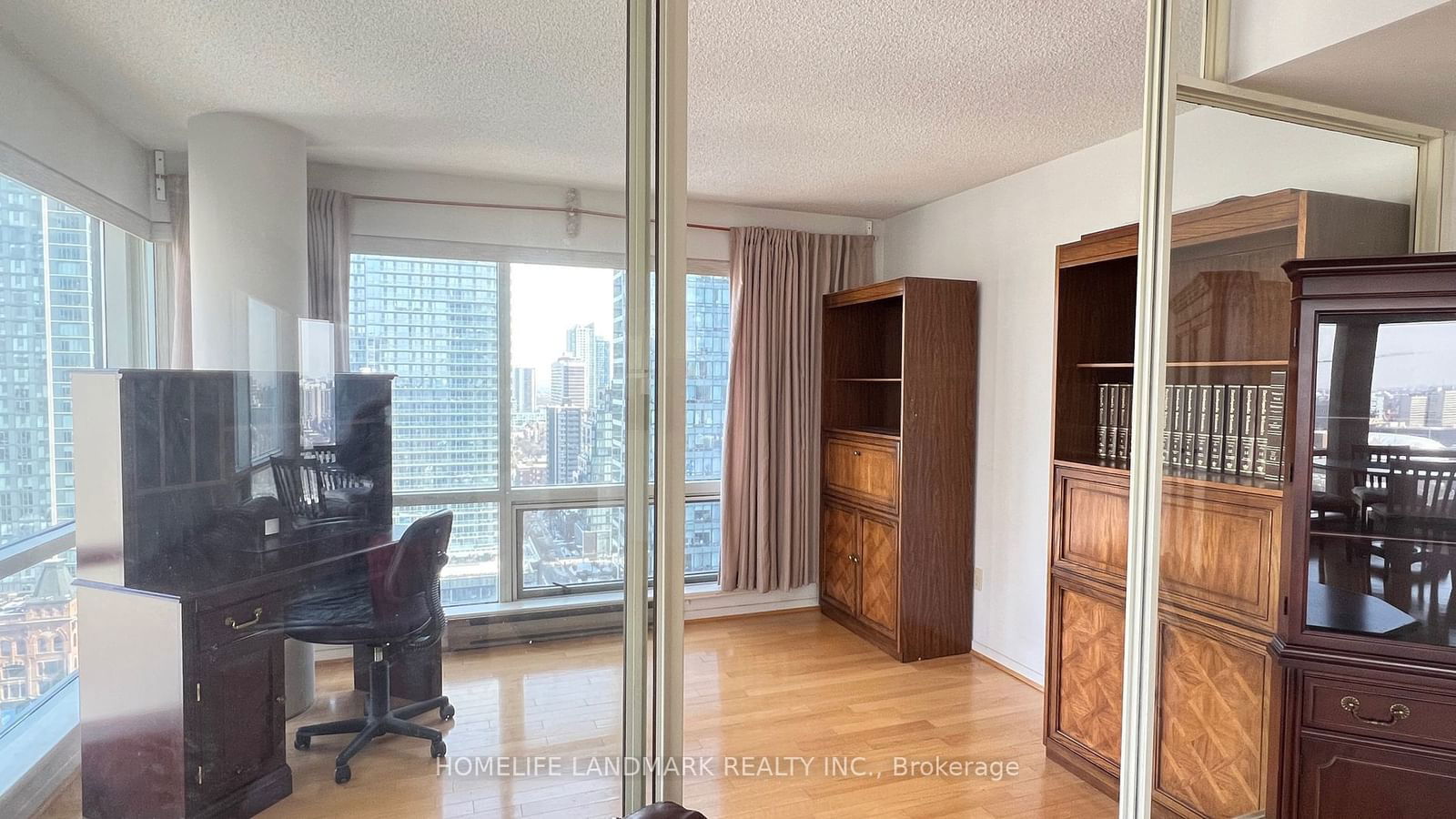 1001 Bay St, unit 2304 for rent