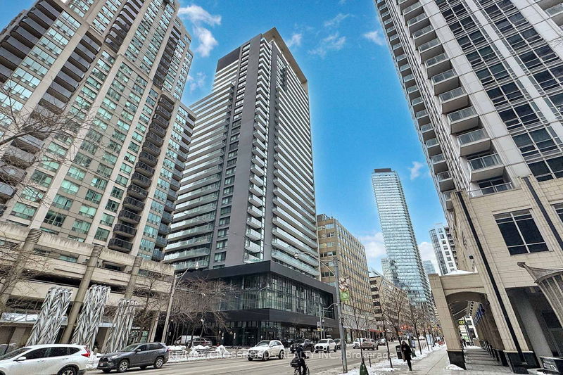 770 Bay St, unit 1507 for sale