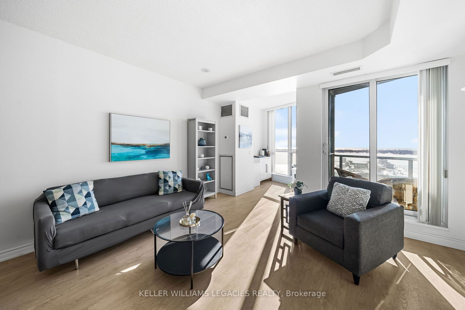 8 York St, unit 2210 for sale