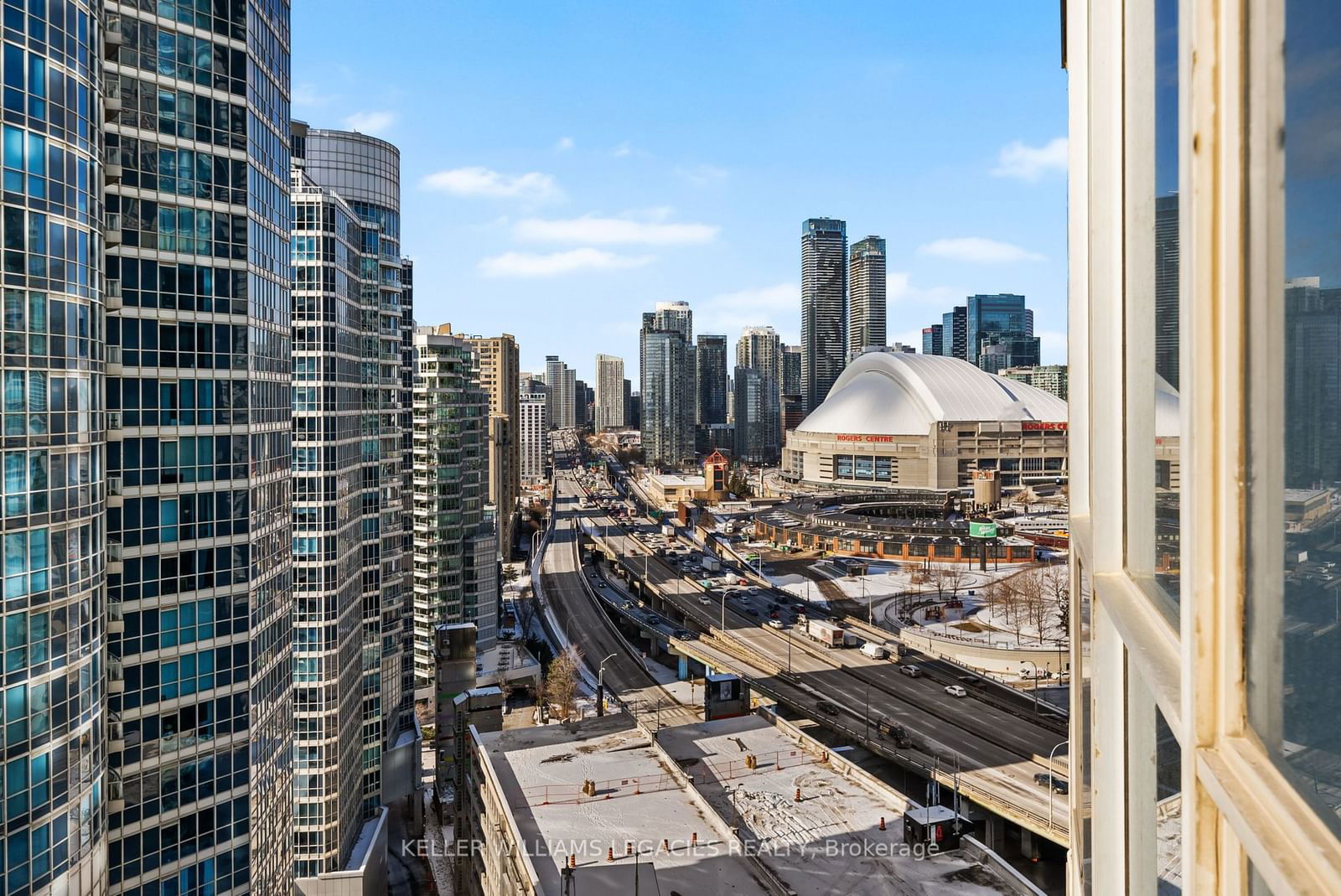 8 York St, unit 2210 for sale