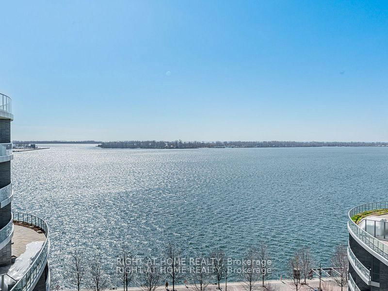 1 Edgewater Dr, unit PH10 for sale