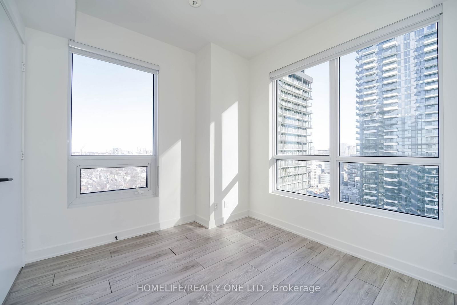 108 Peter St, unit 3102 for rent