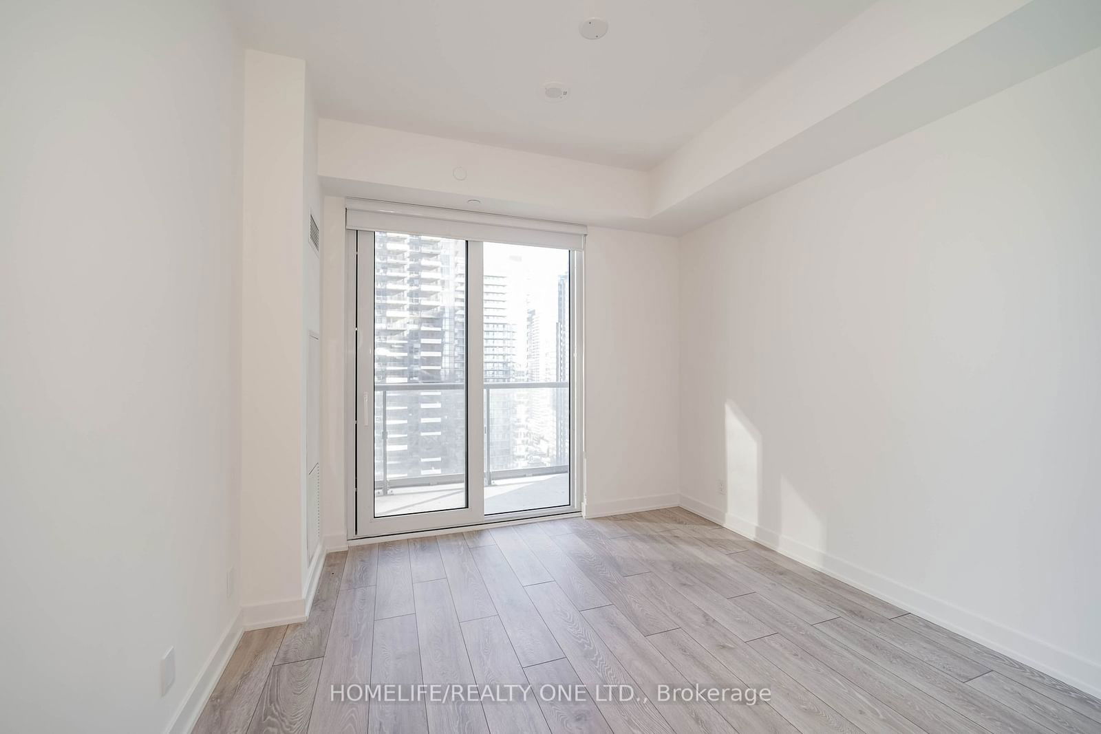 108 Peter St, unit 3102 for rent