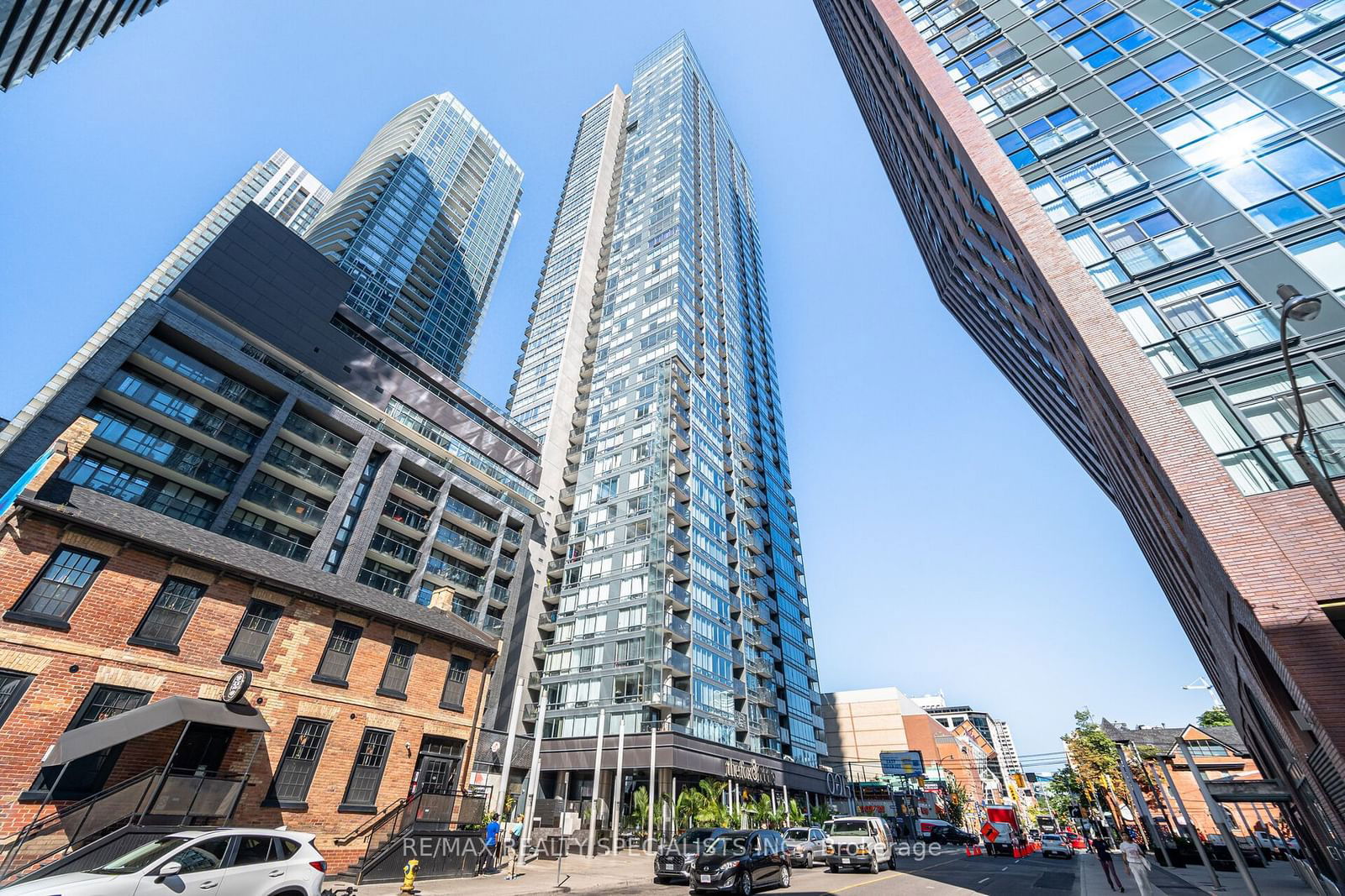 295 Adelaide St W, unit 511 for rent