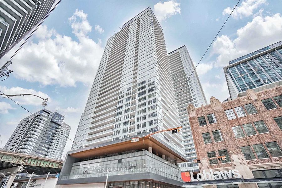 19 Bathurst St, unit 2306 for rent