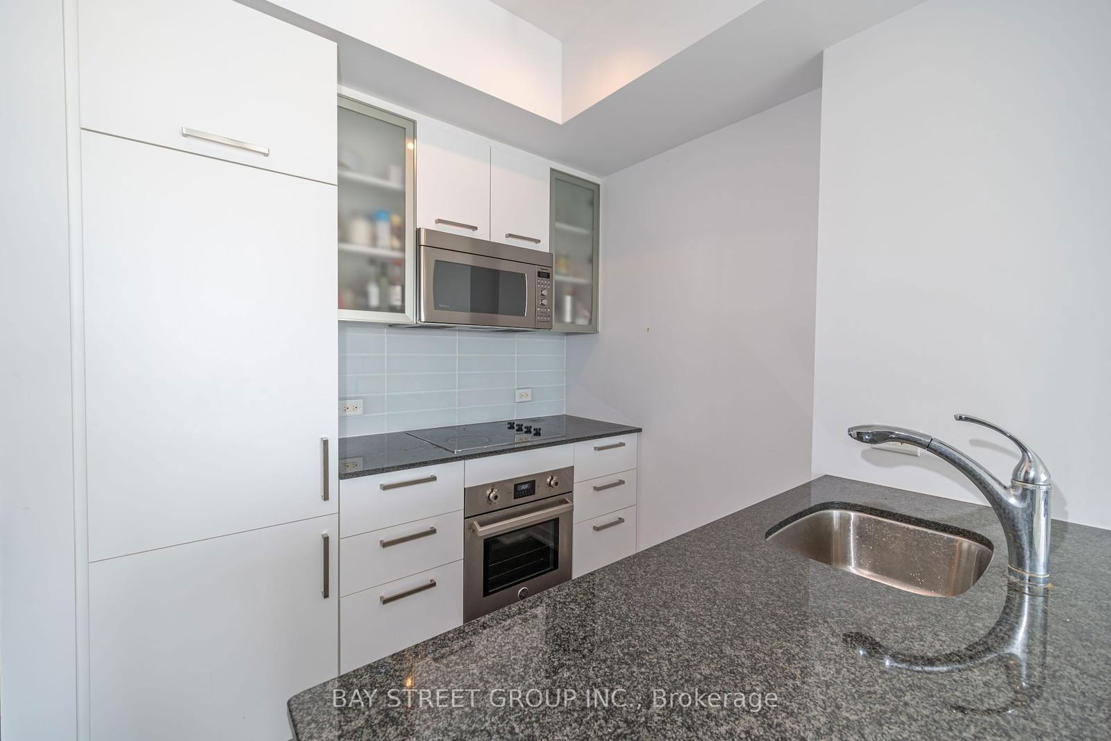 12 York St, unit 5003 for sale