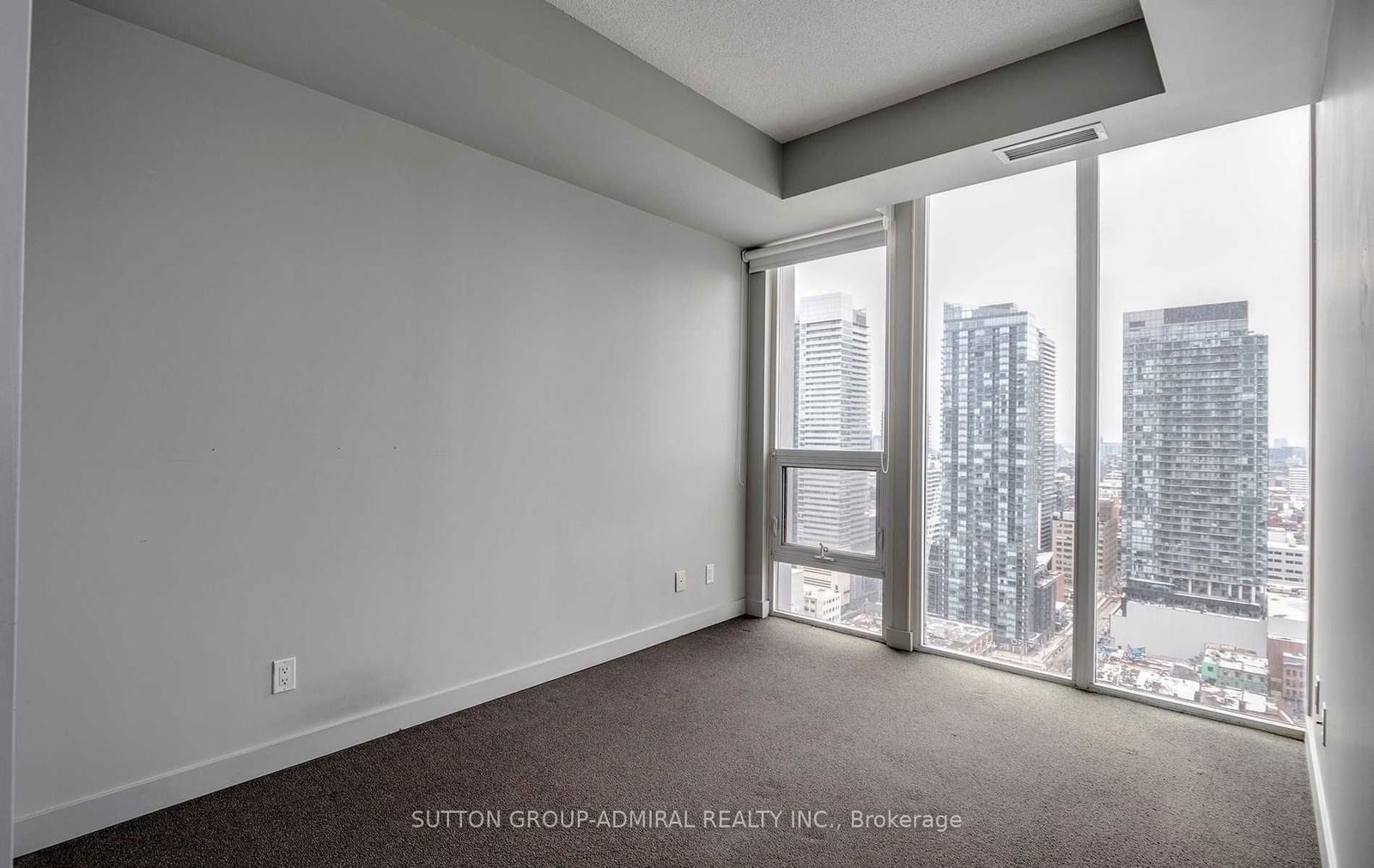 126 Simcoe St W, unit 2904 for rent