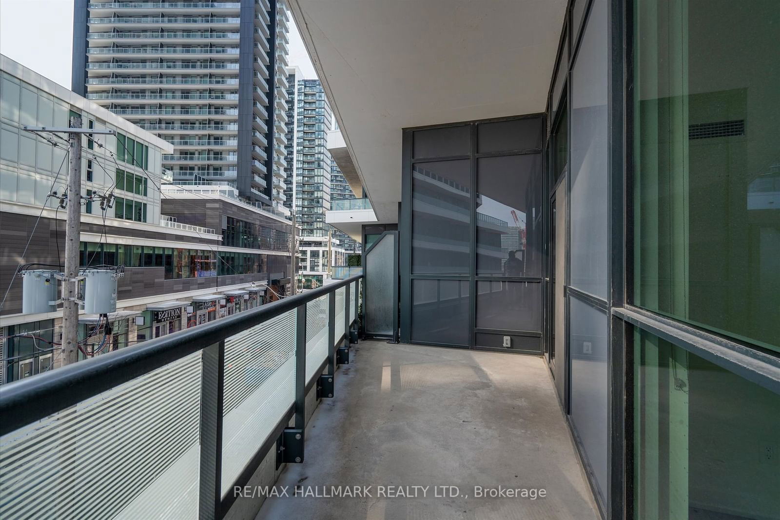 50 Ordnance St, unit 323 for sale