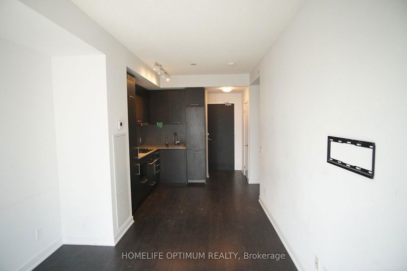 87 Peter St, unit 3516 for rent