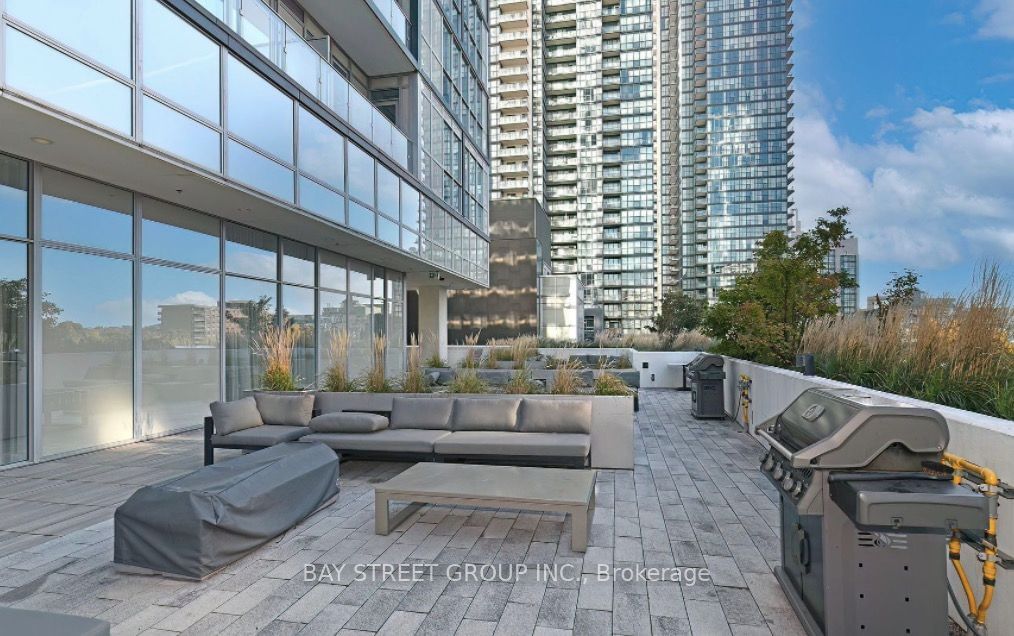 5180 Yonge St, unit 3103 for rent