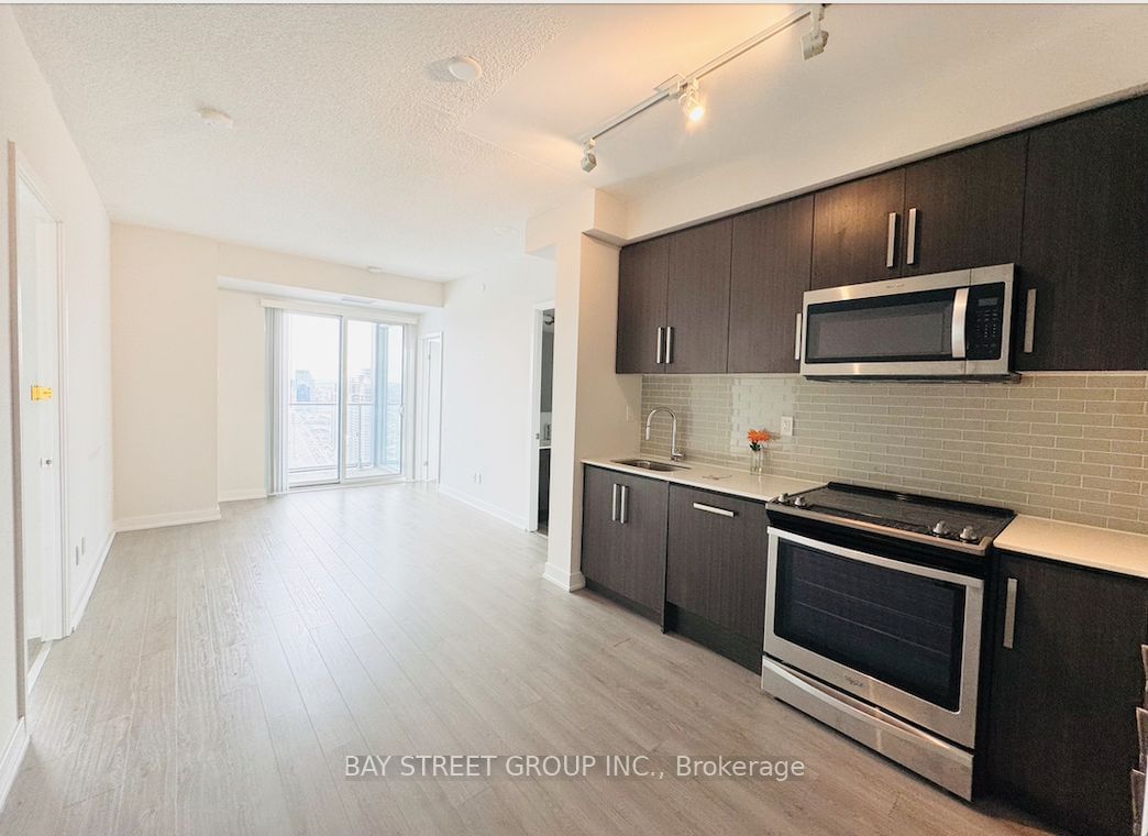 5180 Yonge St, unit 3103 for rent