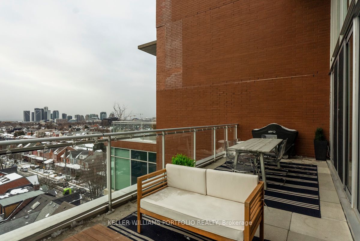 Ideal Lofts, West End, Toronto