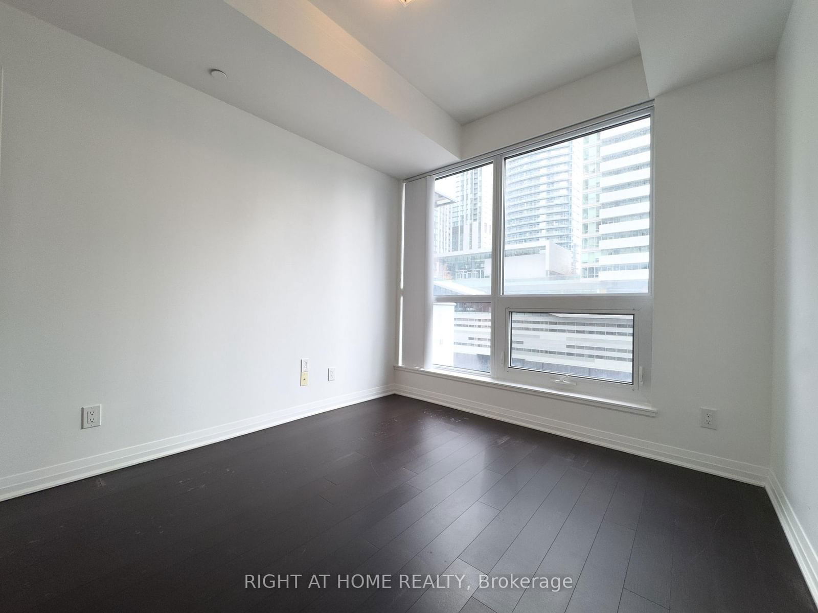 8 Mercer St, unit 912 for rent