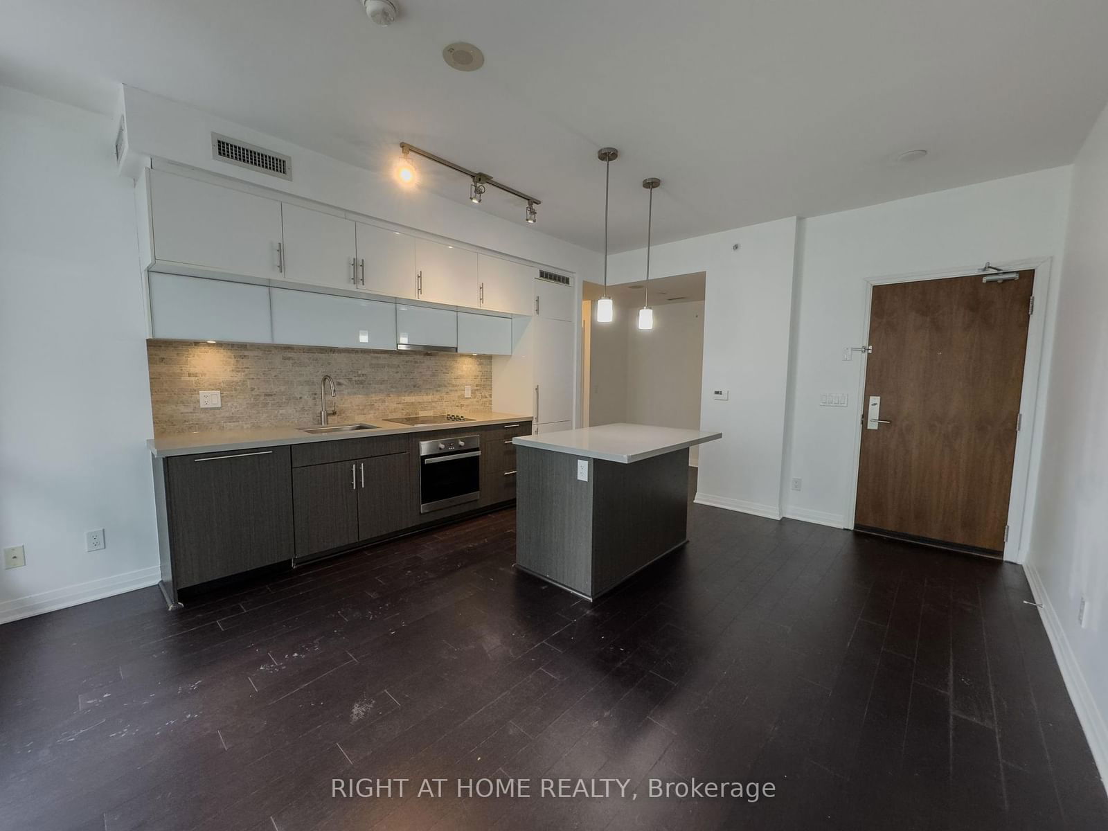 8 Mercer St, unit 912 for rent