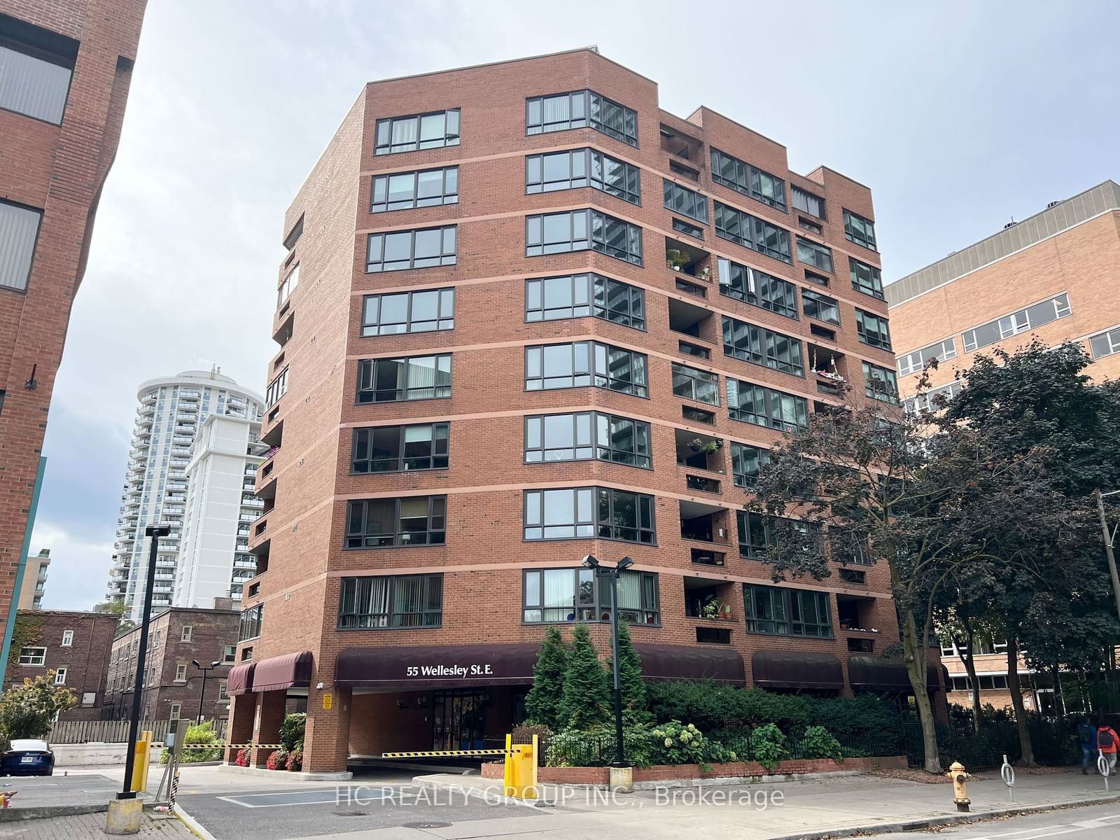 55 Wellesley St E, unit 301 for rent