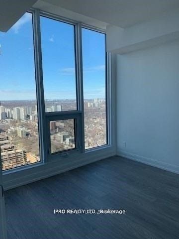 181 Dundas St E, unit PH15 for rent