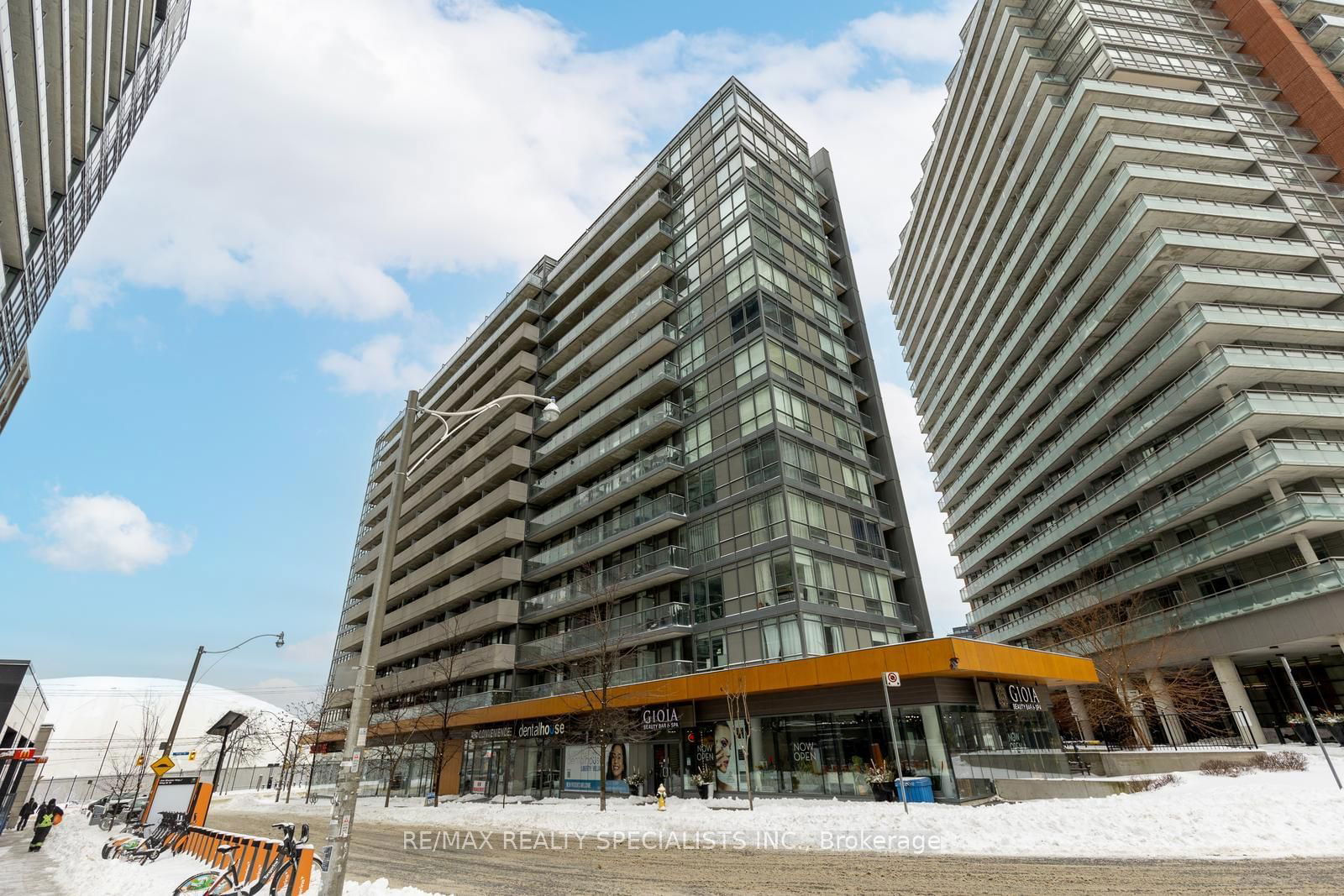 20 JOE SHUSTER Way, unit 1110 for sale