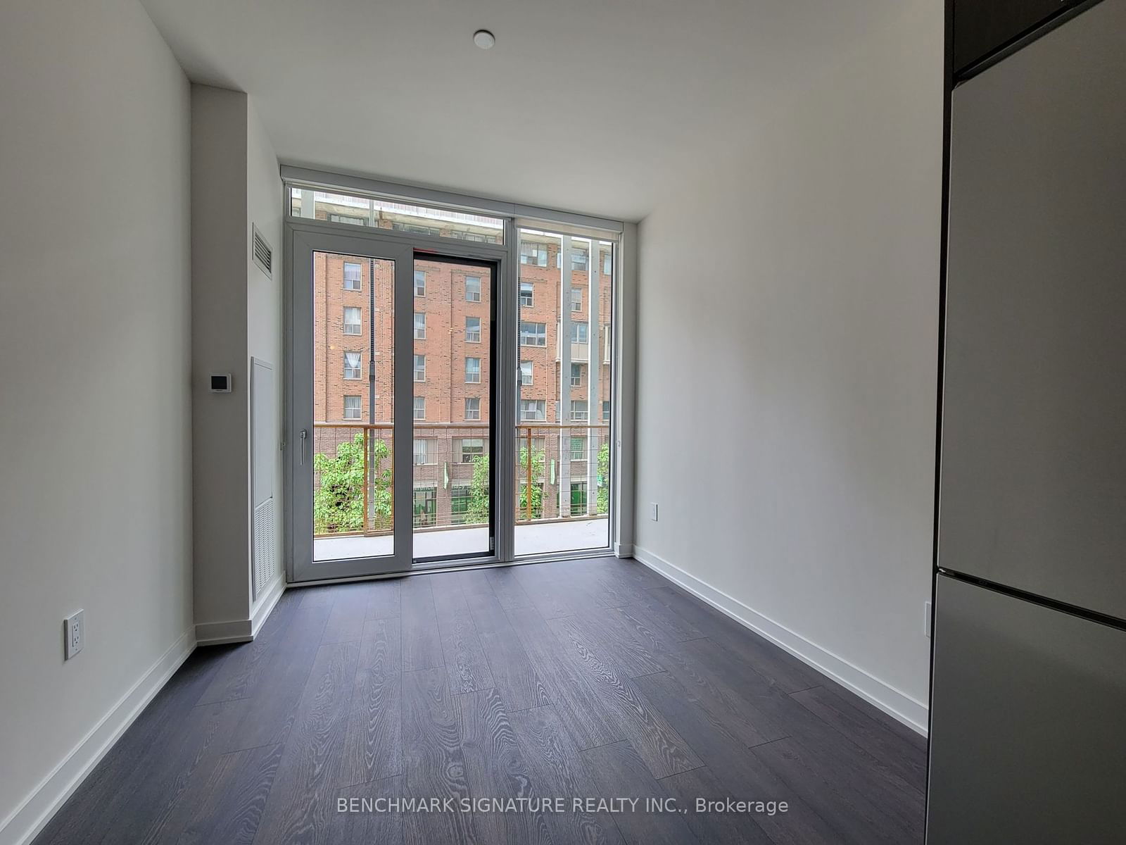 121 Lower Sherbourne St, unit 370 SW for rent