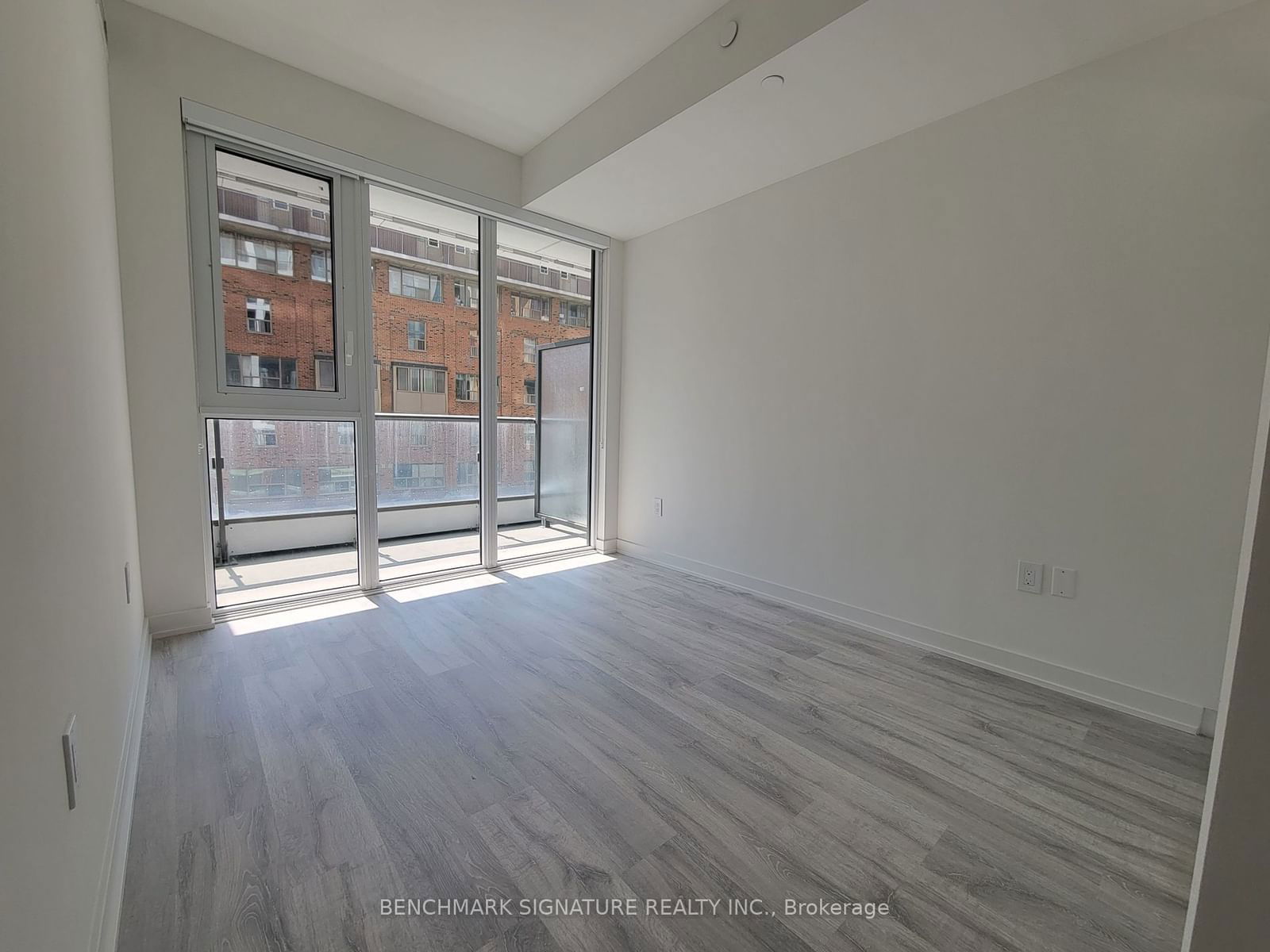 121 Lower Sherbourne St, unit 370 SW for rent