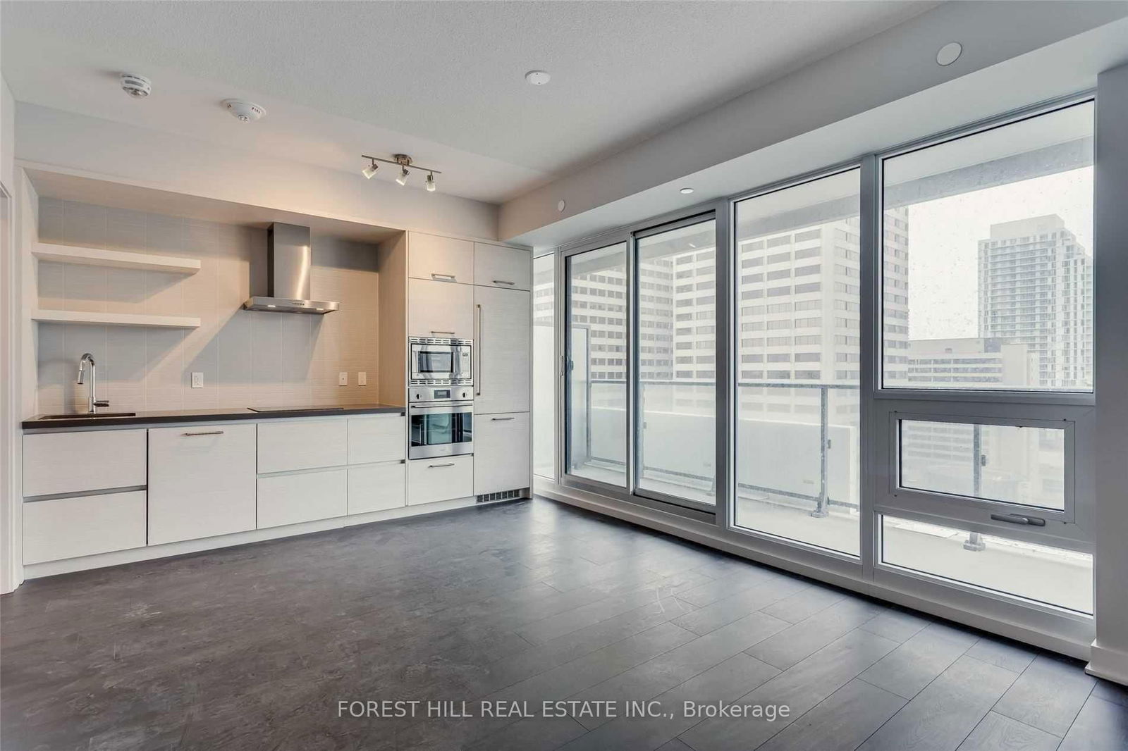 2221 Yonge St, unit 4311 for rent