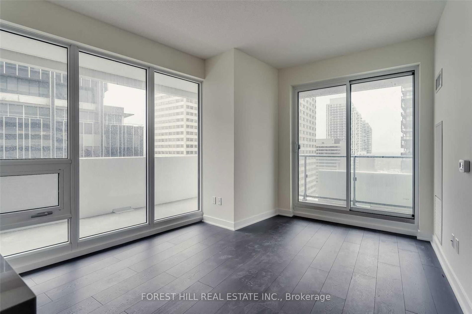 2221 Yonge St, unit 4311 for rent