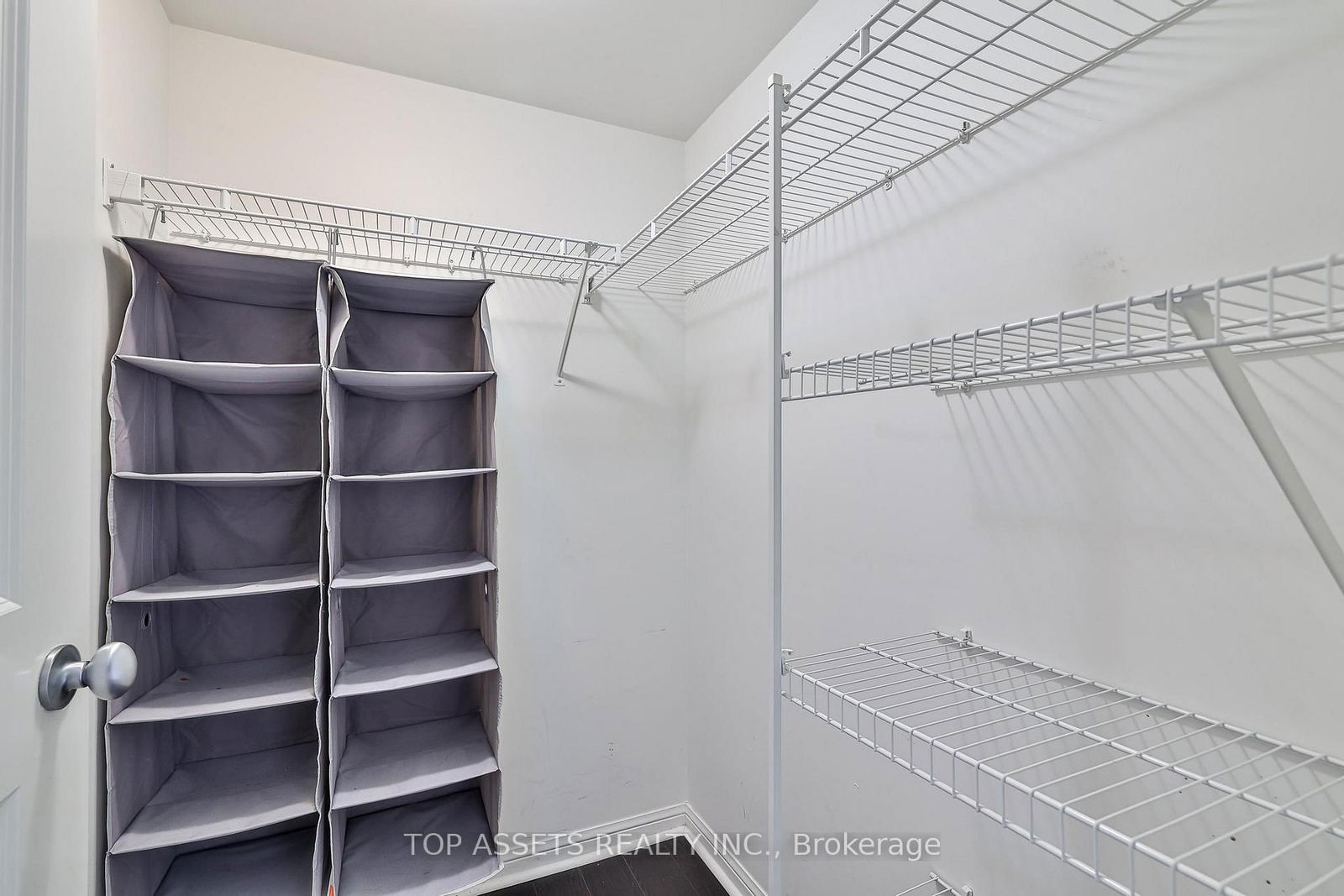 11 St Joseph St, unit 1211 (Main Bedroom) for rent