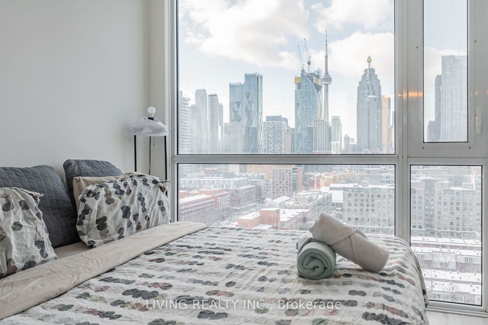 121 Lower Sherbourne St, unit 1562 for rent