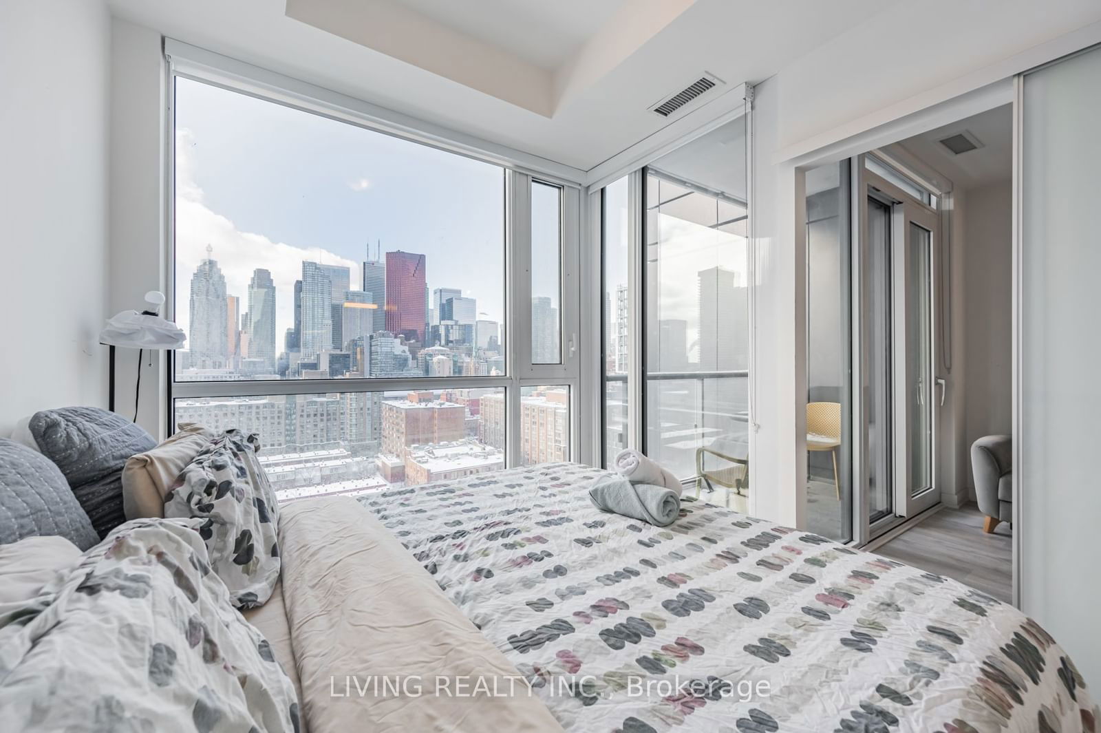 121 Lower Sherbourne St, unit 1562 for rent