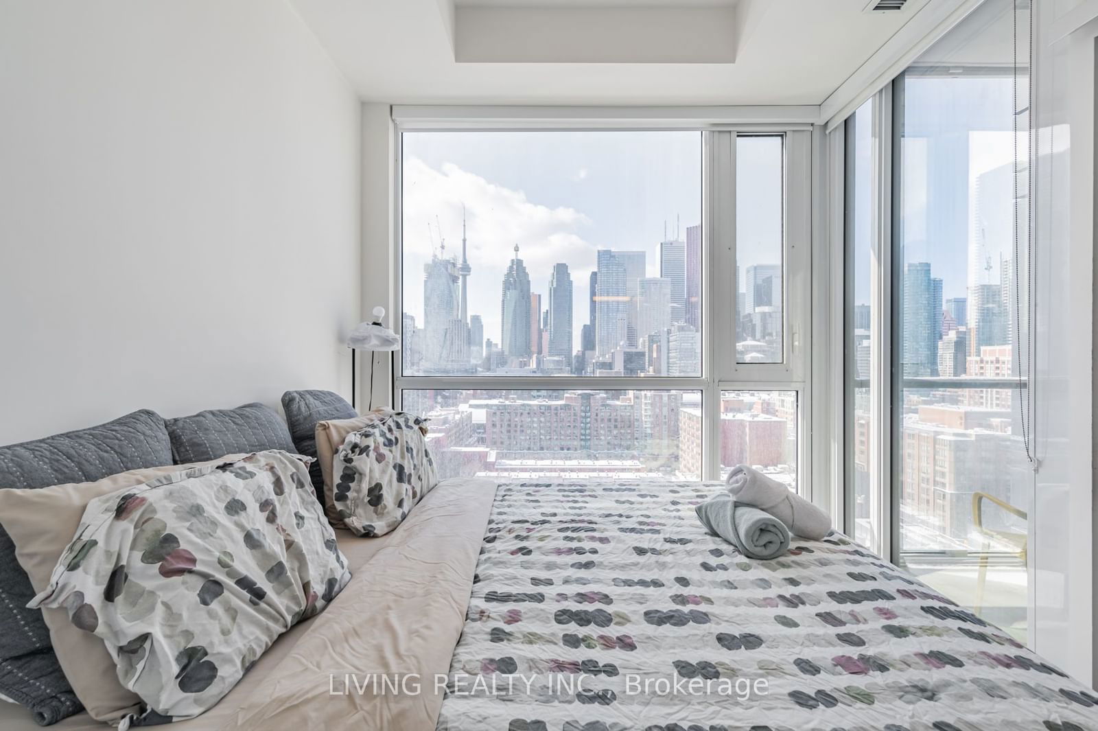 121 Lower Sherbourne St, unit 1562 for rent