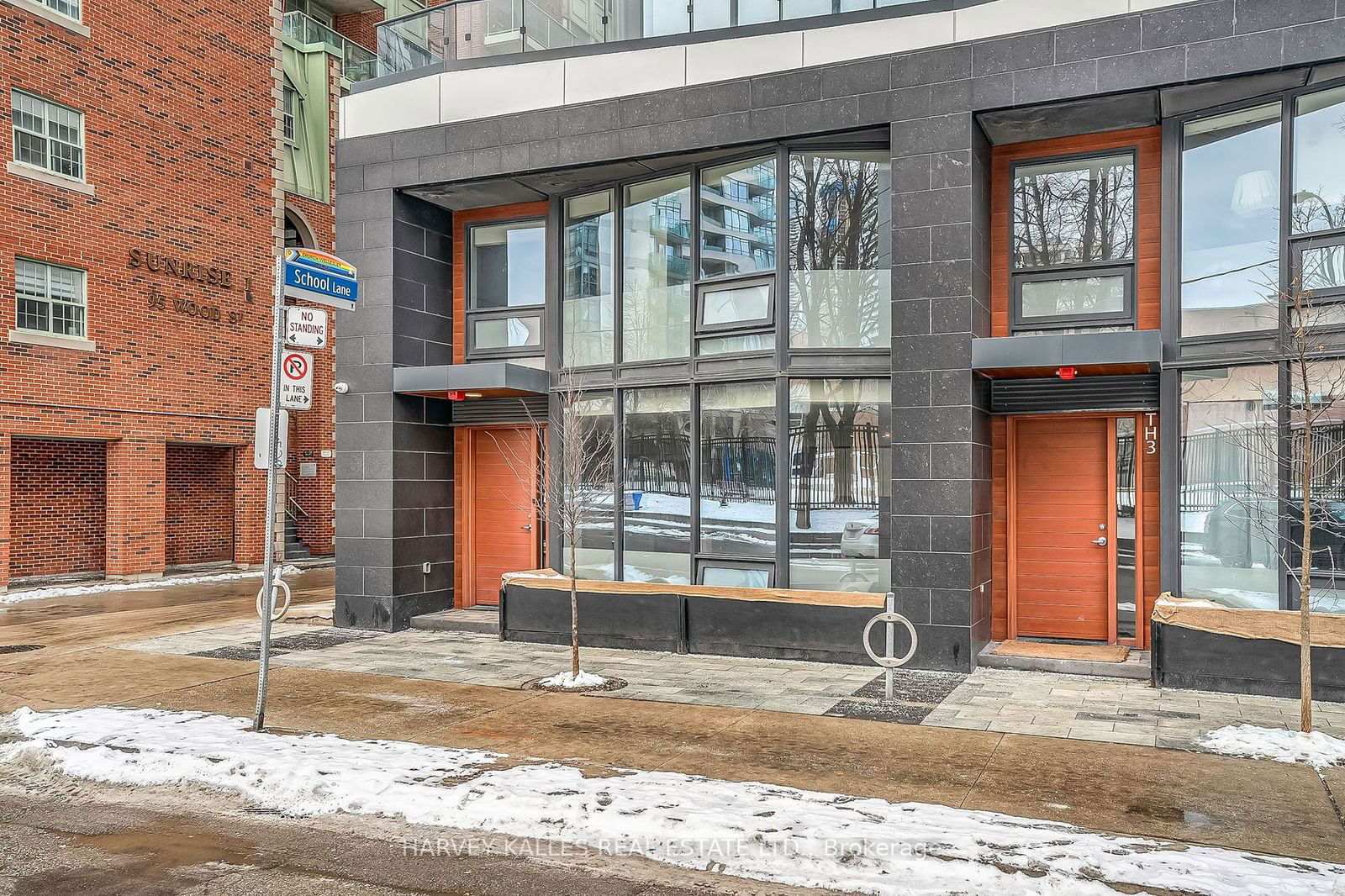 85 Wood St, unit TH5 for sale