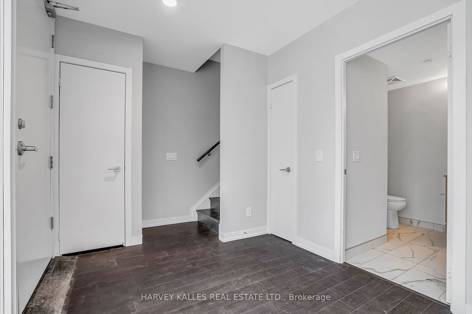 85 Wood St, unit TH5 for sale