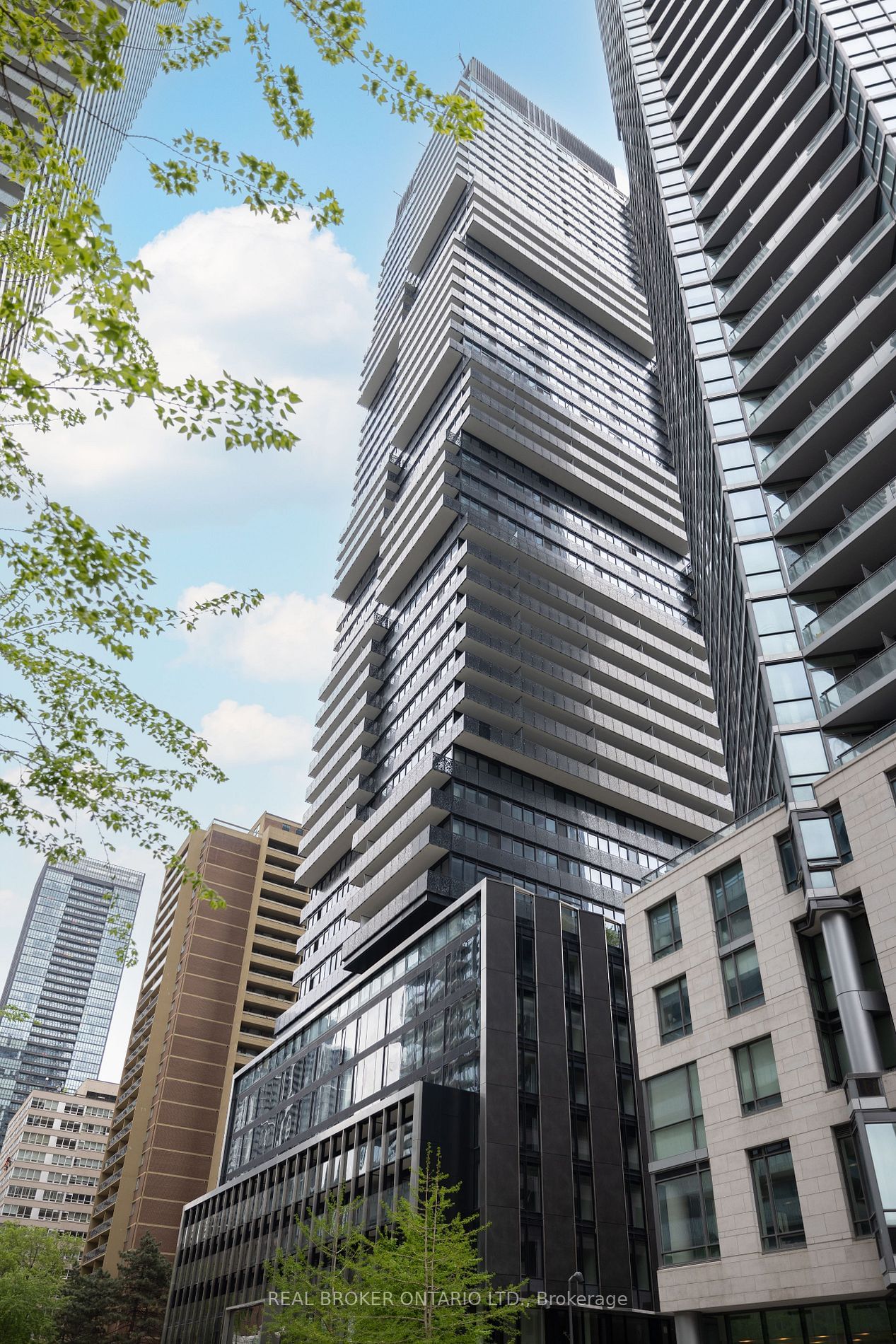 55 Charles St E, unit 2206 for sale