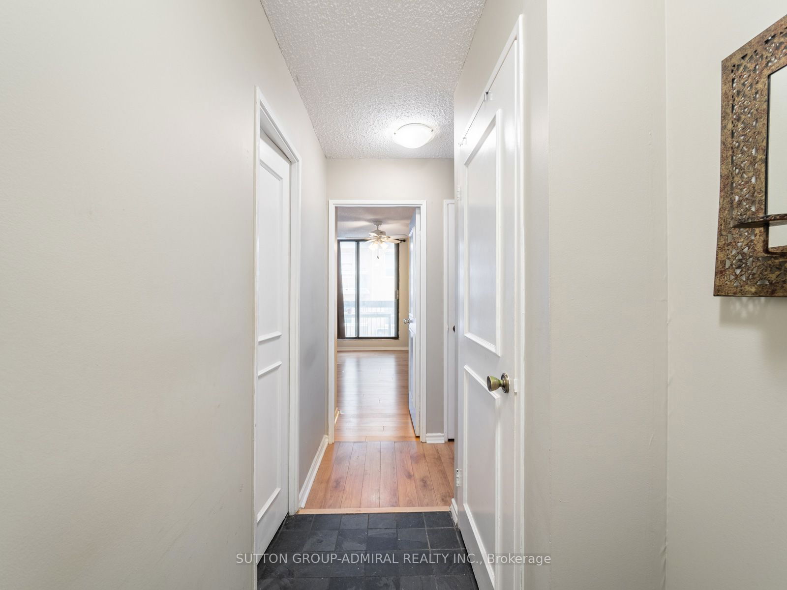 212 St George St, unit 302 for sale