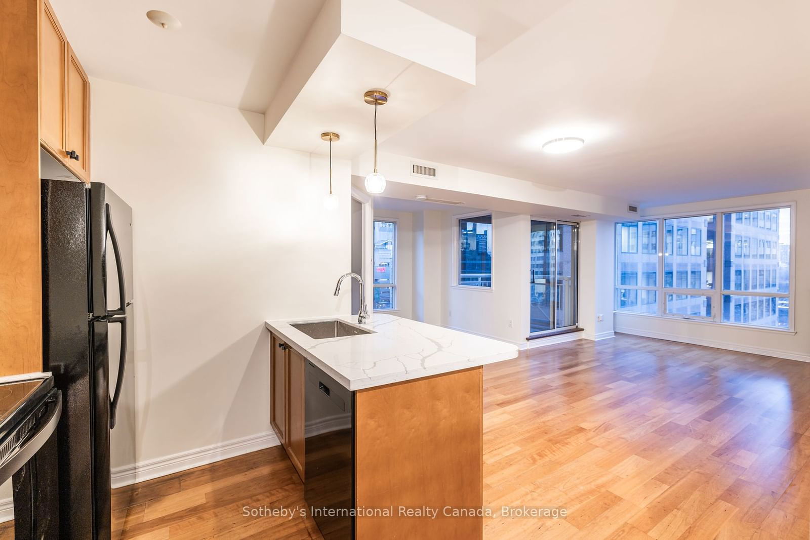 100 Hayden St, unit 901 for sale