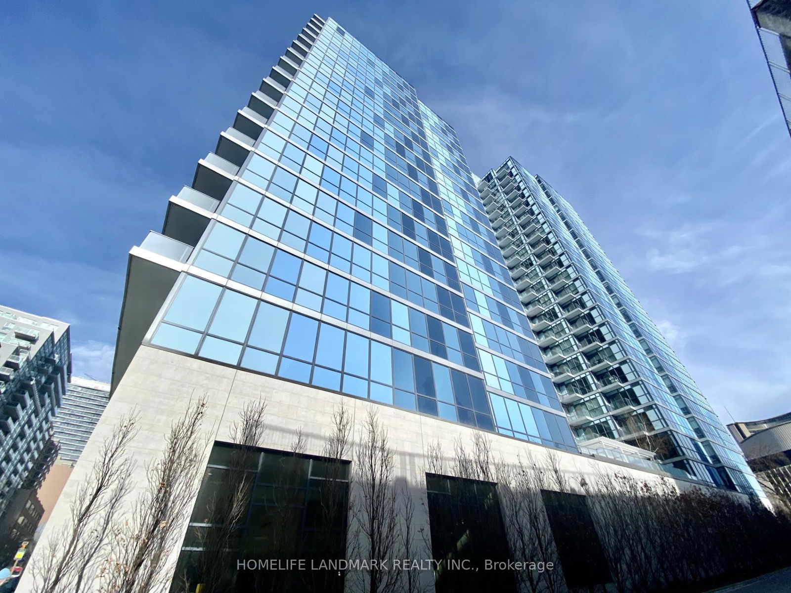 210 Simcoe St, unit 1808 for sale